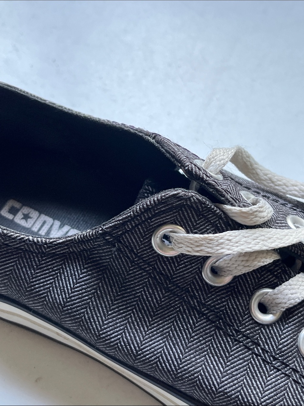 Converse Black Herringbone Low Top Sneakers Size 8 Sneaks Chuck Taylors